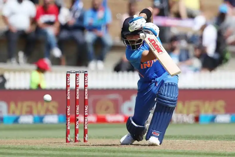 Virat Kohli Bat Weight